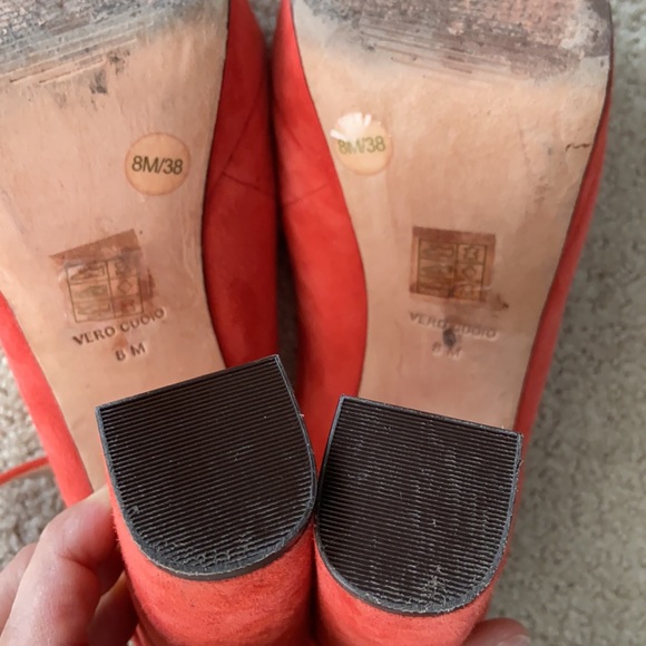 BCBG Maxazria Heels - Picture 4 of 4